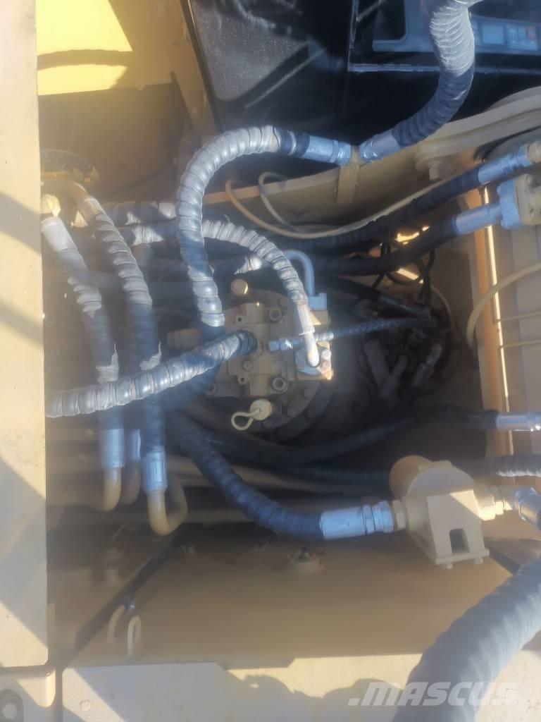 CAT 320 D Pelle sur chenilles