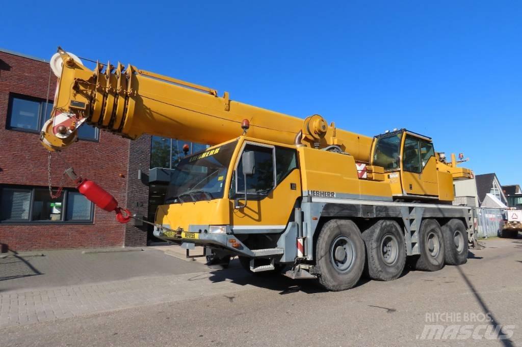 Liebherr LTM 1060-2 Grues tout terrain