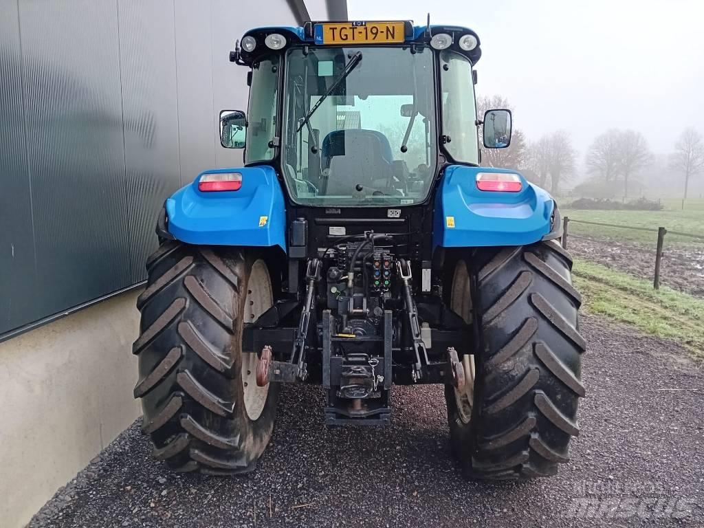 New Holland T 5.105 Tracteur