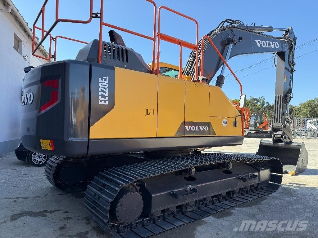 Volvo EC220E Pelle sur chenilles