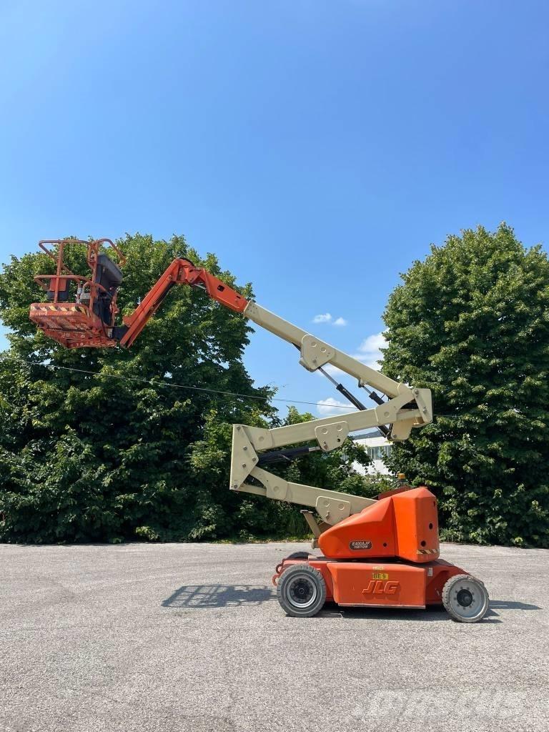 JLG E 400 AJPN Nacelles articulées