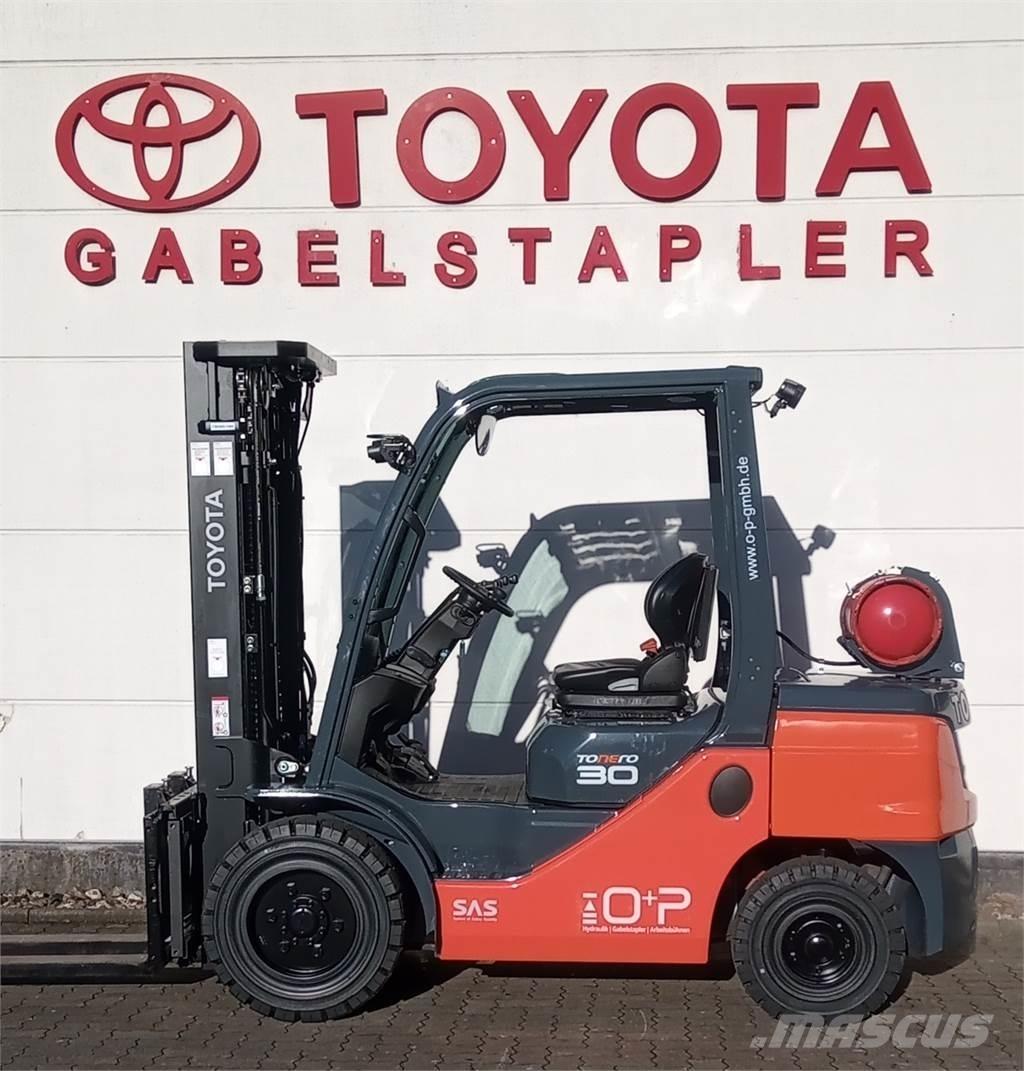 Toyota 02-8FGF30 Chariots GPL