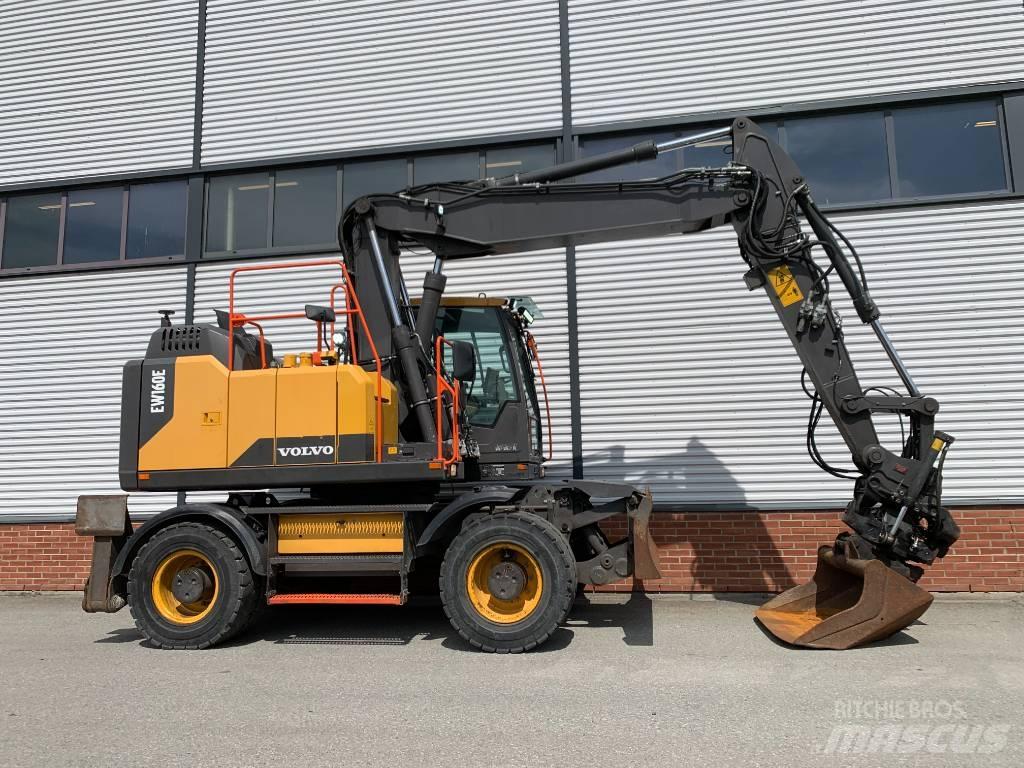 Volvo EW 160 E Pelle sur pneus