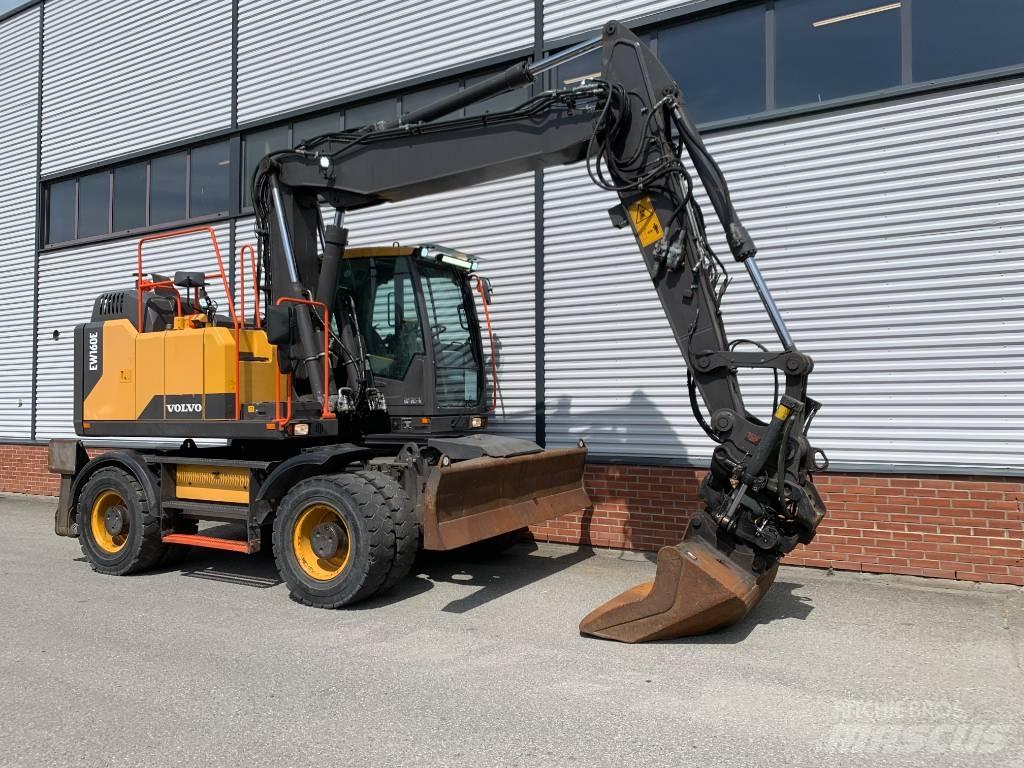 Volvo EW 160 E Pelle sur pneus