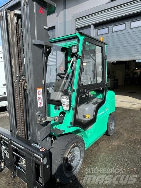 Mitsubishi FD30N Chariots diesel