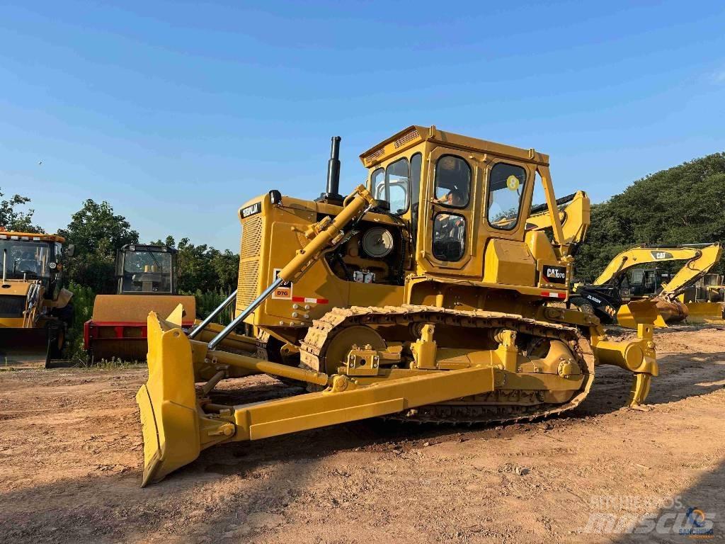 CAT D 7 G Bouteurs sur chenilles
