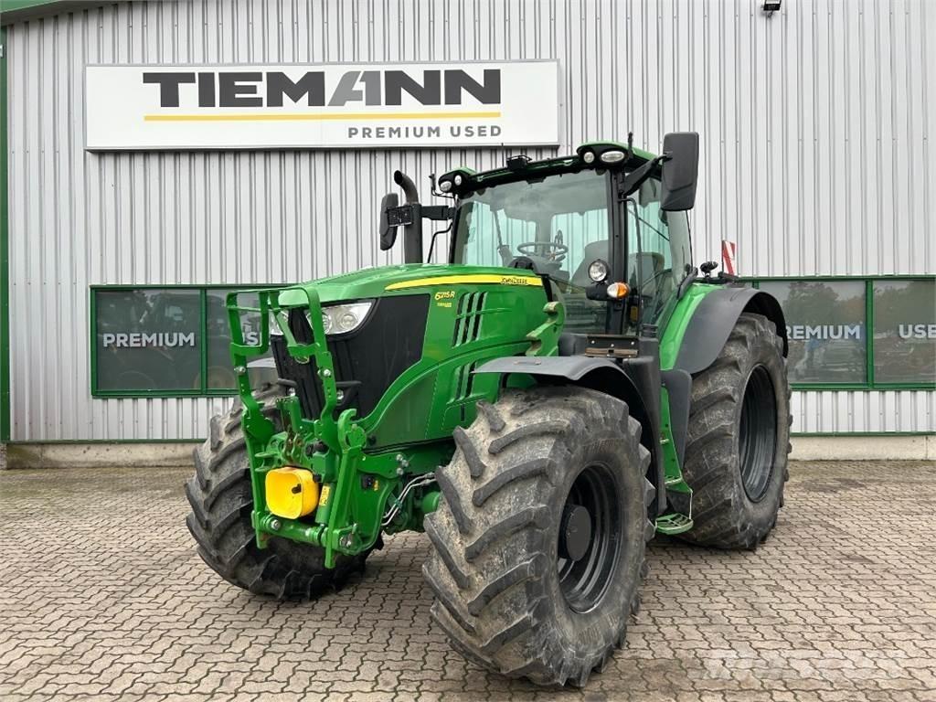 John Deere 6215R Tracteur