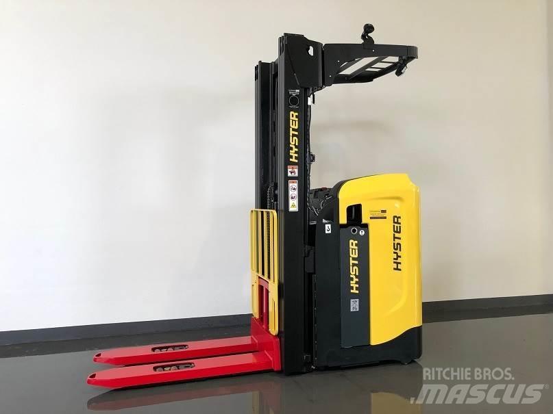 Hyster RS1.6IL Gerbeur accompagnant