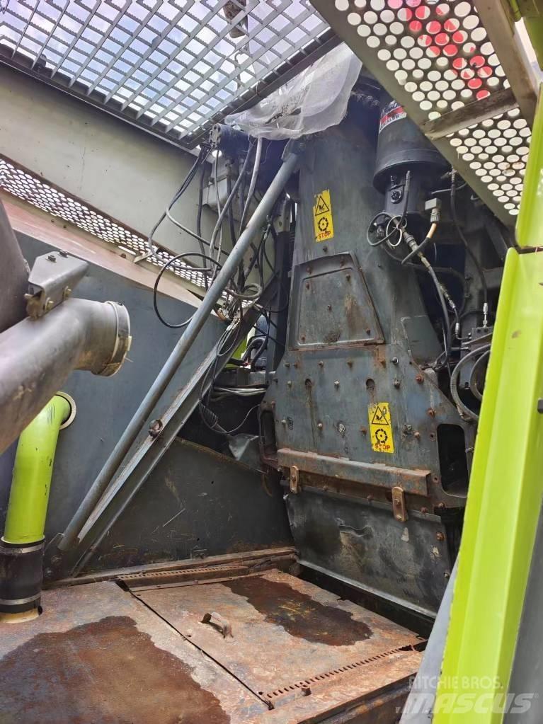 CLAAS Jaguar 870 Ensileuse automotrice