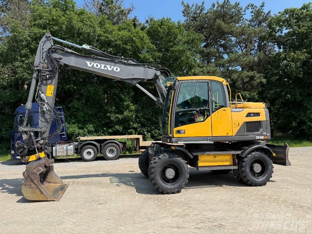 Volvo EW 140 D Pelle sur pneus