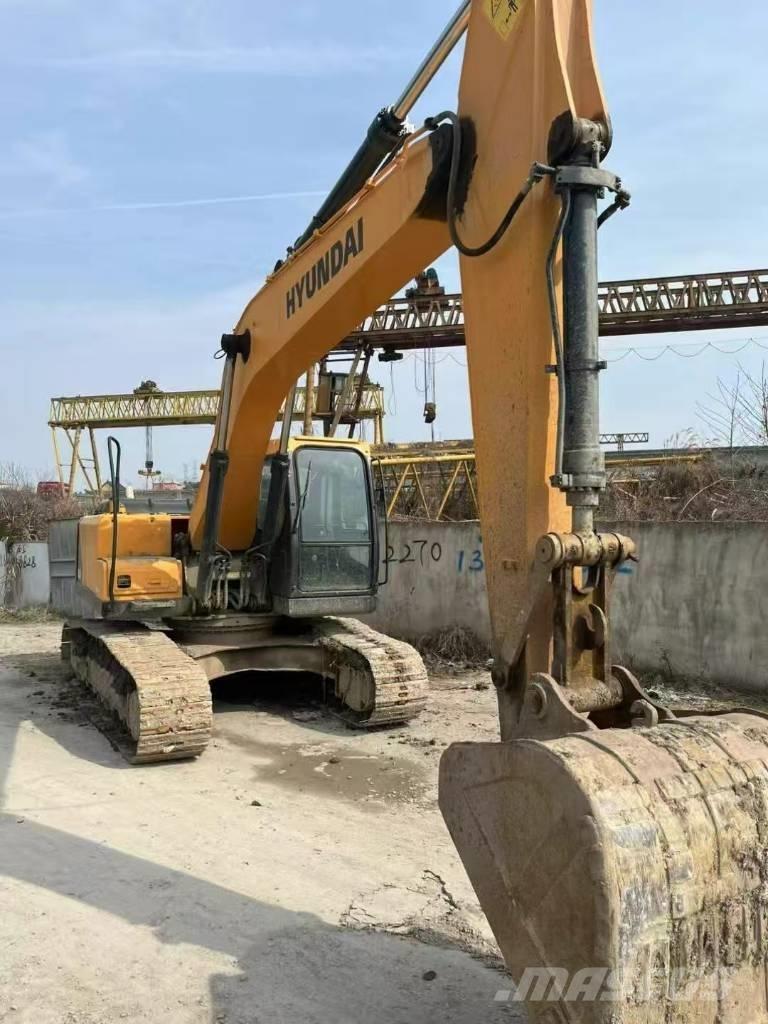 Hyundai 215VS Pelle sur chenilles