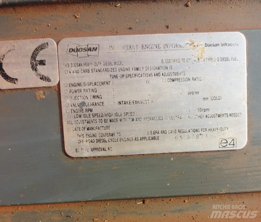 Doosan DX 300 LC-5 Pelle sur chenilles