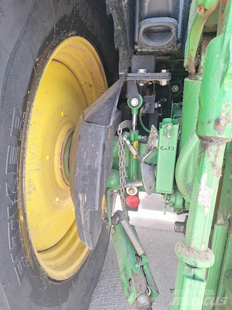 John Deere 6110R Tracteur