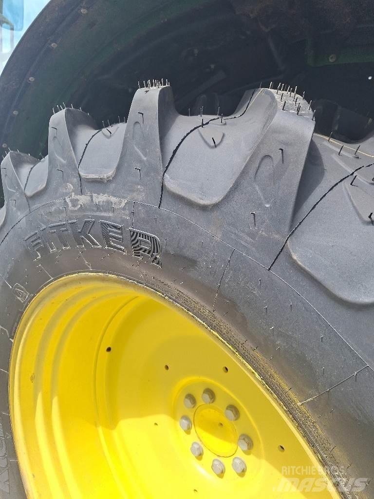 John Deere 6110R Tracteur
