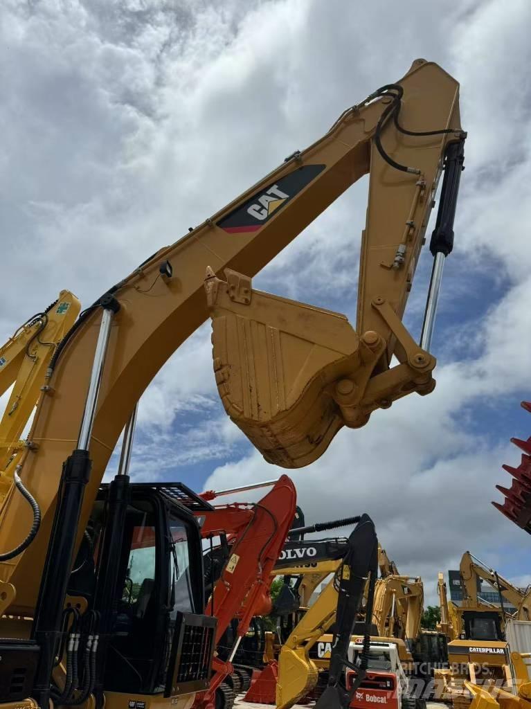 CAT 325 D L Pelle sur chenilles