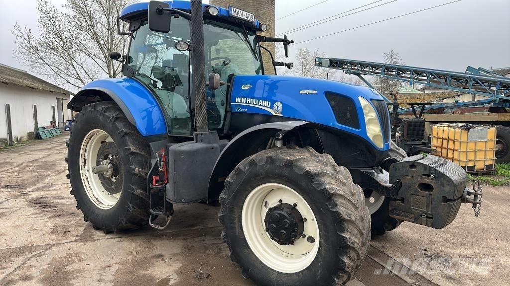 New Holland T 7.270 Tracteur