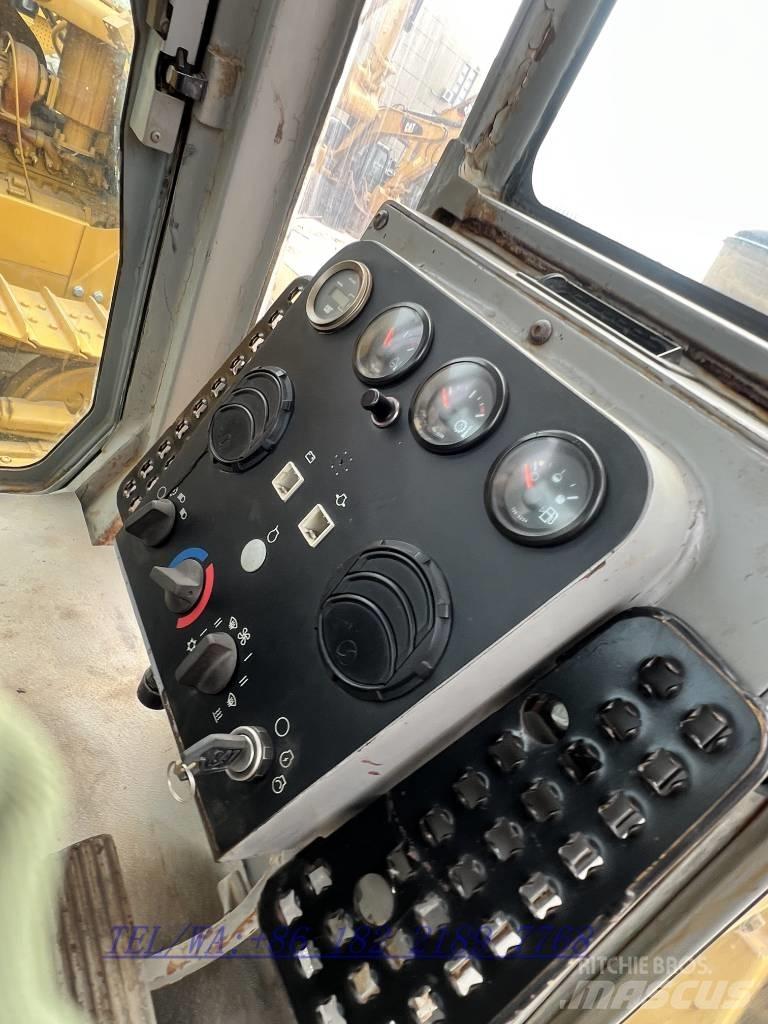 CAT D6G Bouteurs sur chenilles