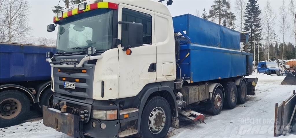 Scania R124 Camions et véhicules municipaux