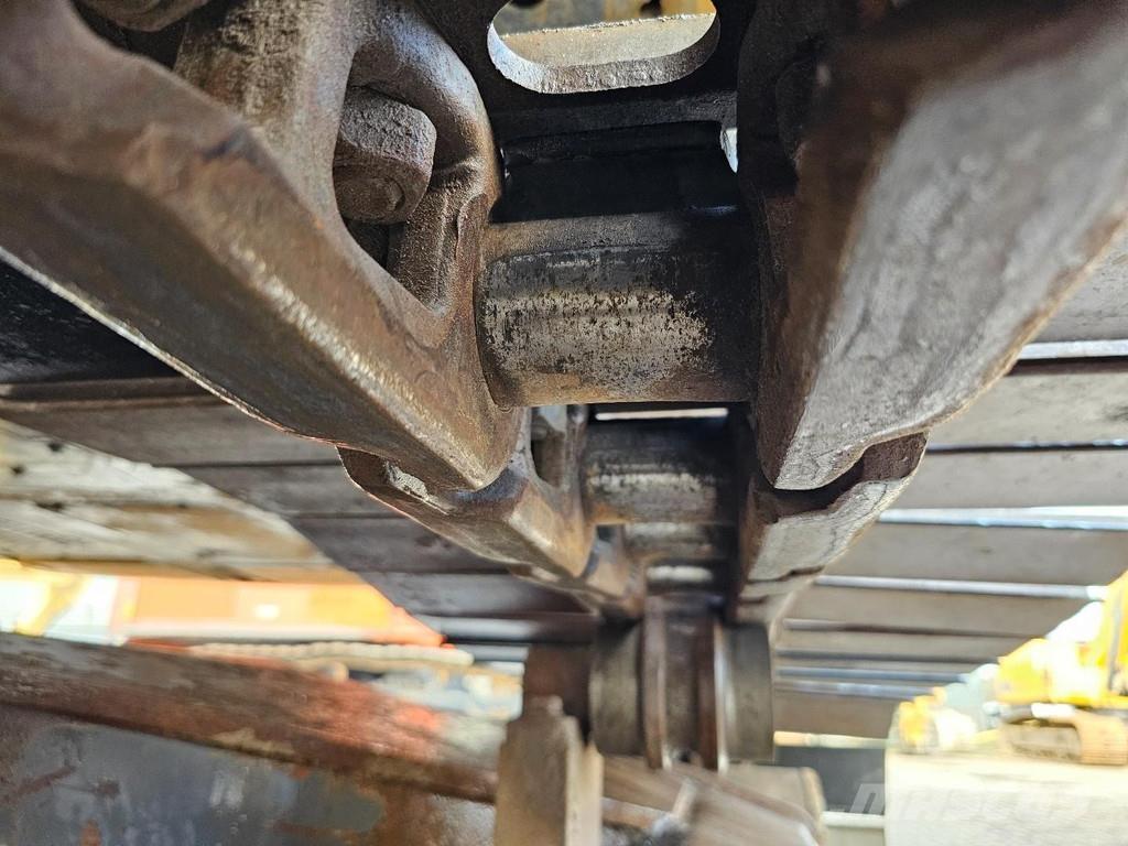 CASE CX250C Pelle sur chenilles