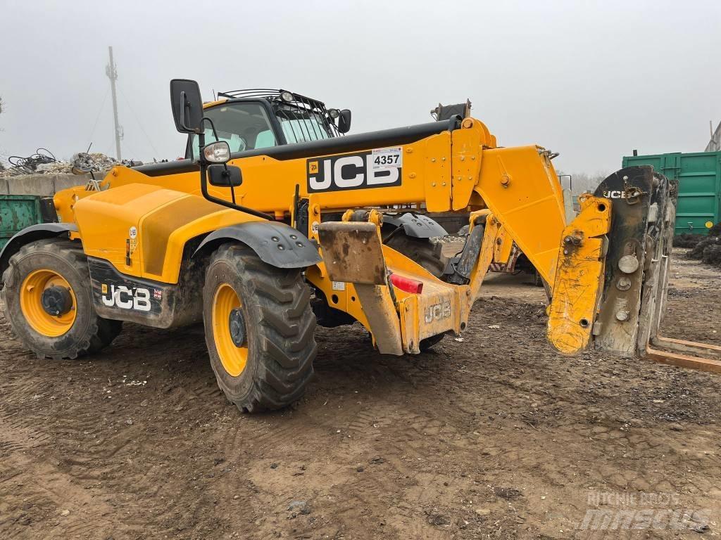 JCB 540-140 Chariot télescopique