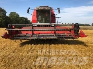 Massey Ferguson 36 Moissonneuse batteuse