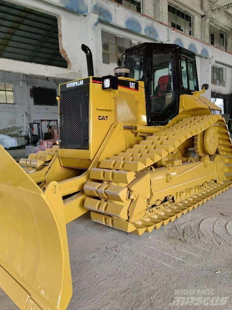 CAT D 6 R Niveleuse
