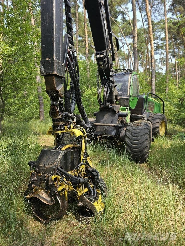 John Deere 1270 E Abatteuse