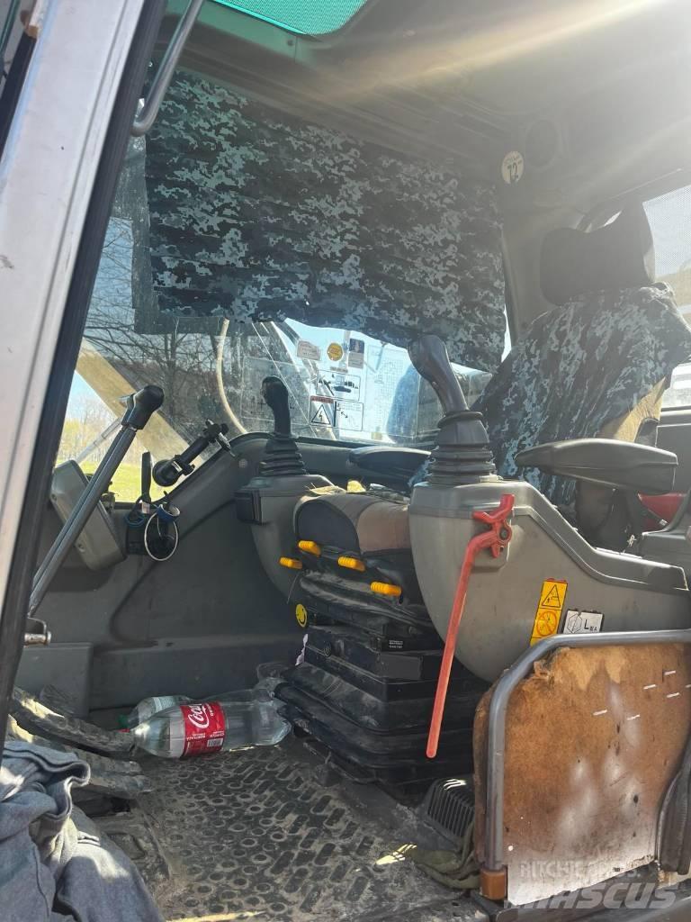 Volvo EC180BLC Pelle sur chenilles