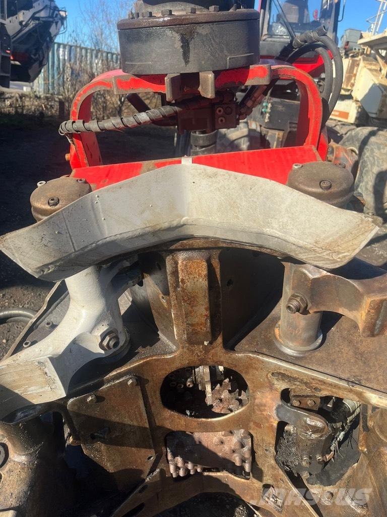 Komatsu 901 TX Abatteuse