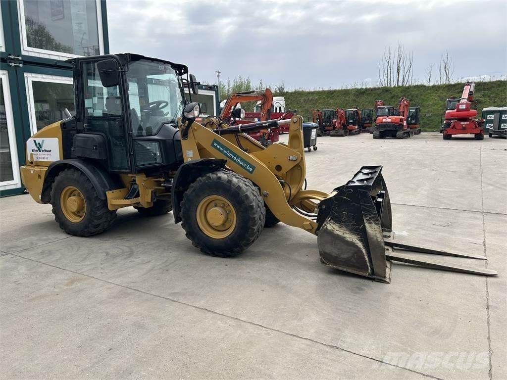 CAT 906M (8758) Chargeuse multifonction