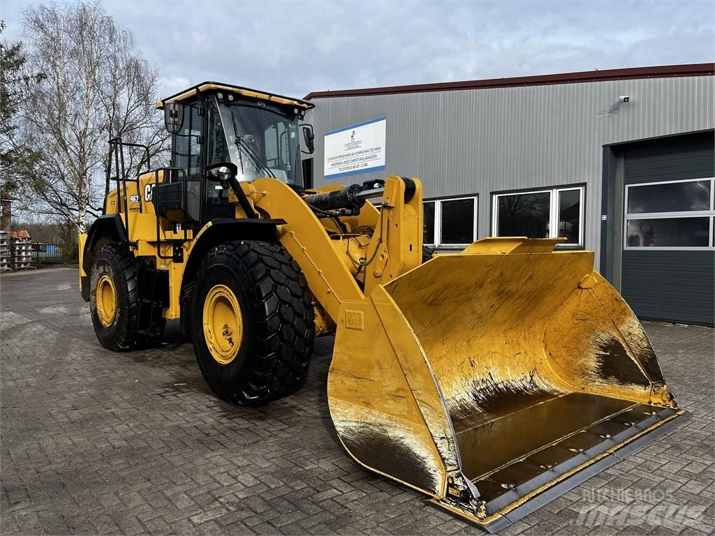 CAT 962 Chargeuse sur pneus