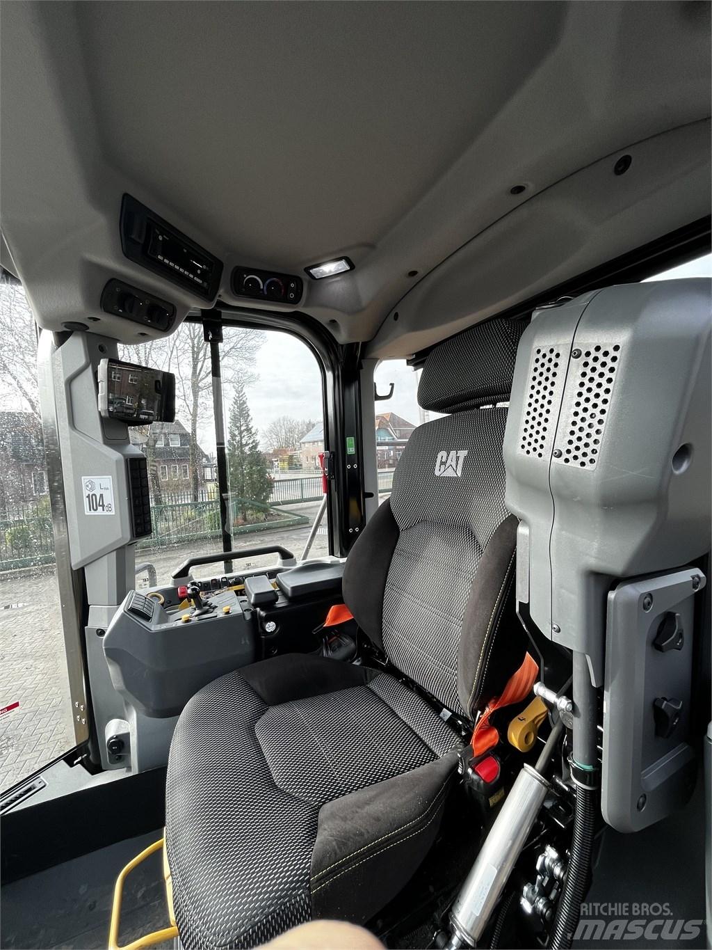 CAT 962 Chargeuse sur pneus