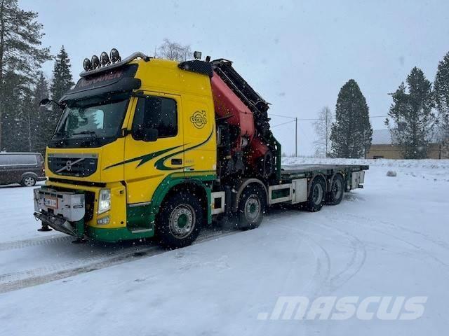 Volvo FM 13 8*4 Camion plateau ridelle avec grue