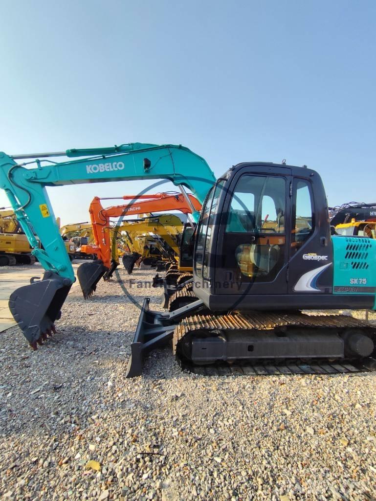 Kobelco SK 75 Pelle sur chenilles