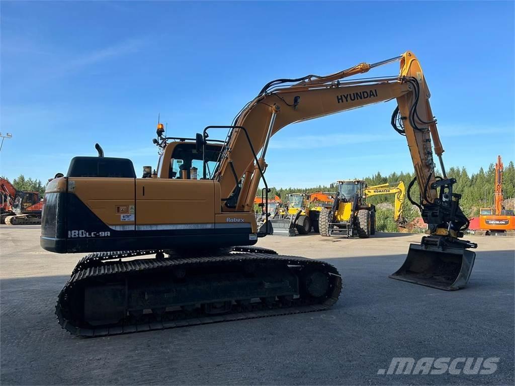 Hyundai R180LC-9A Pelle sur chenilles