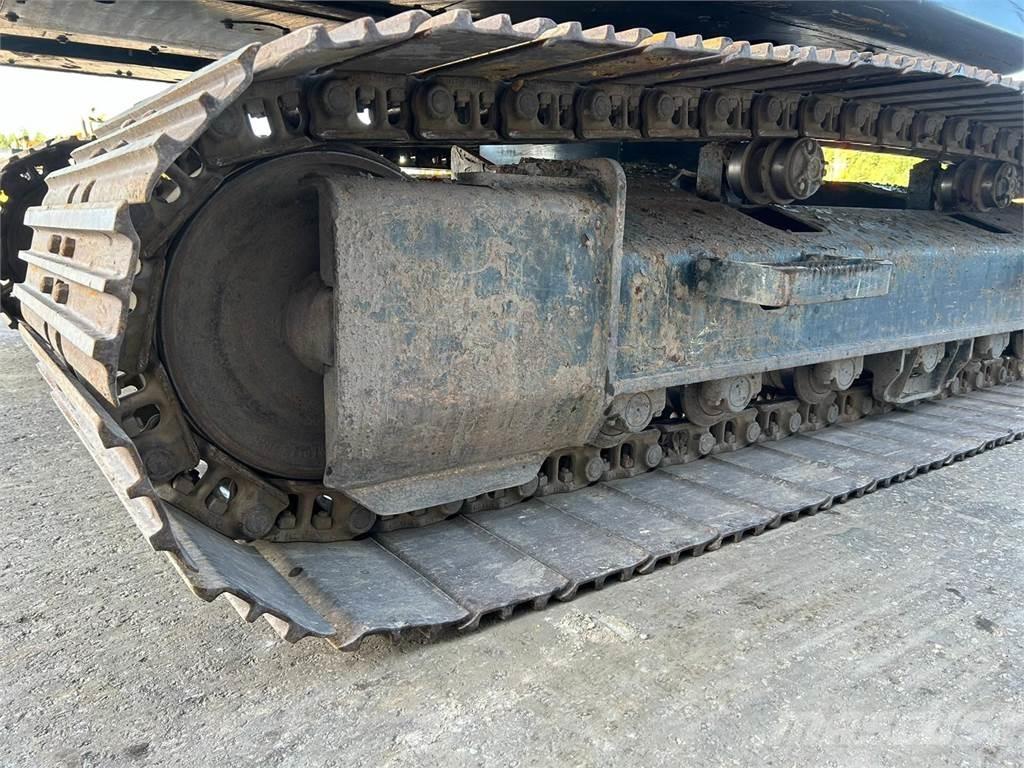 Hyundai R180LC-9A Pelle sur chenilles