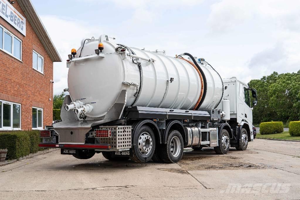 DAF XD 450 FAX 8x2 Motrici cisterna