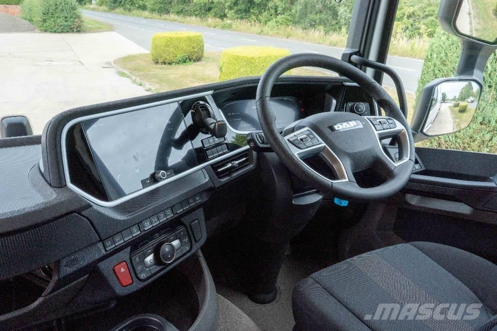 DAF XD 450 FAX 8x2 Motrici cisterna