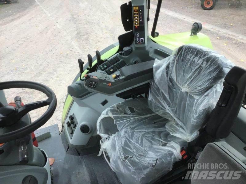 CLAAS ARION 510 Tracteur