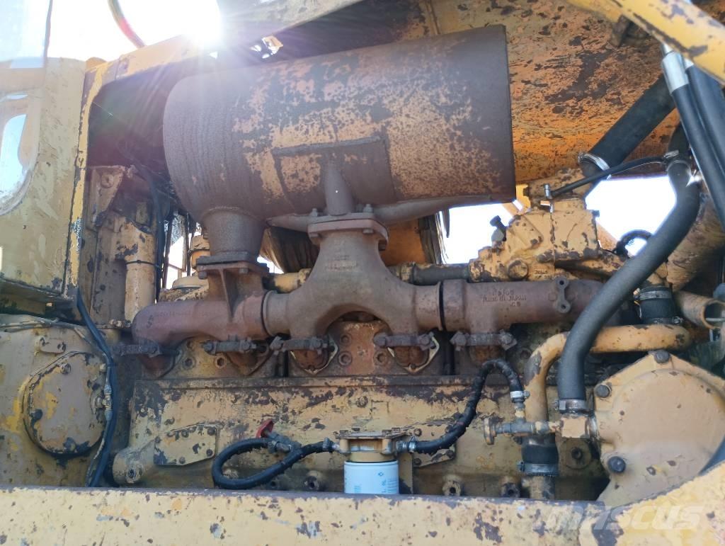 Komatsu D 85 A-12 Bouteurs sur chenilles