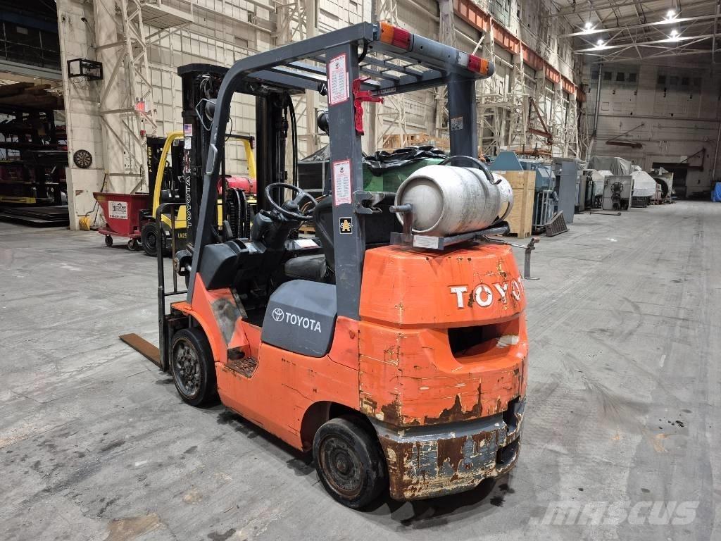 Toyota 7 FGCU 25 Autres Chariots élévateurs