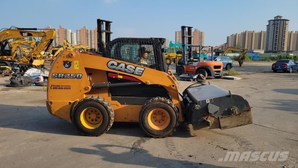 CASE SR 250 Chargeuse compacte