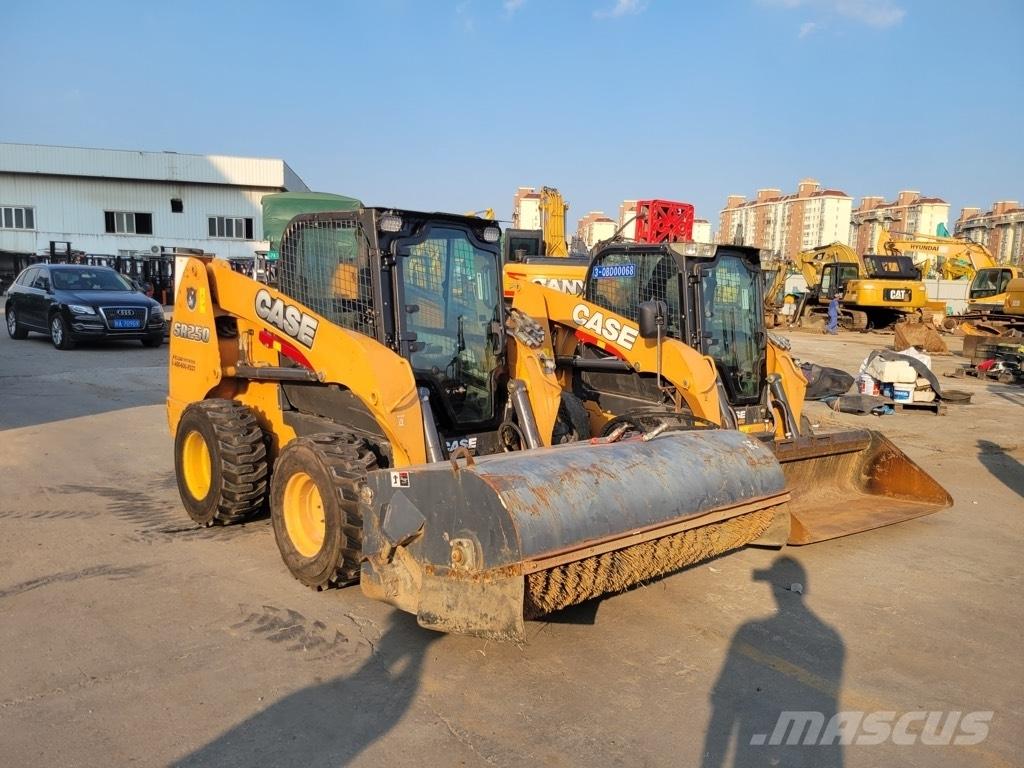 CASE SR 250 Chargeuse compacte