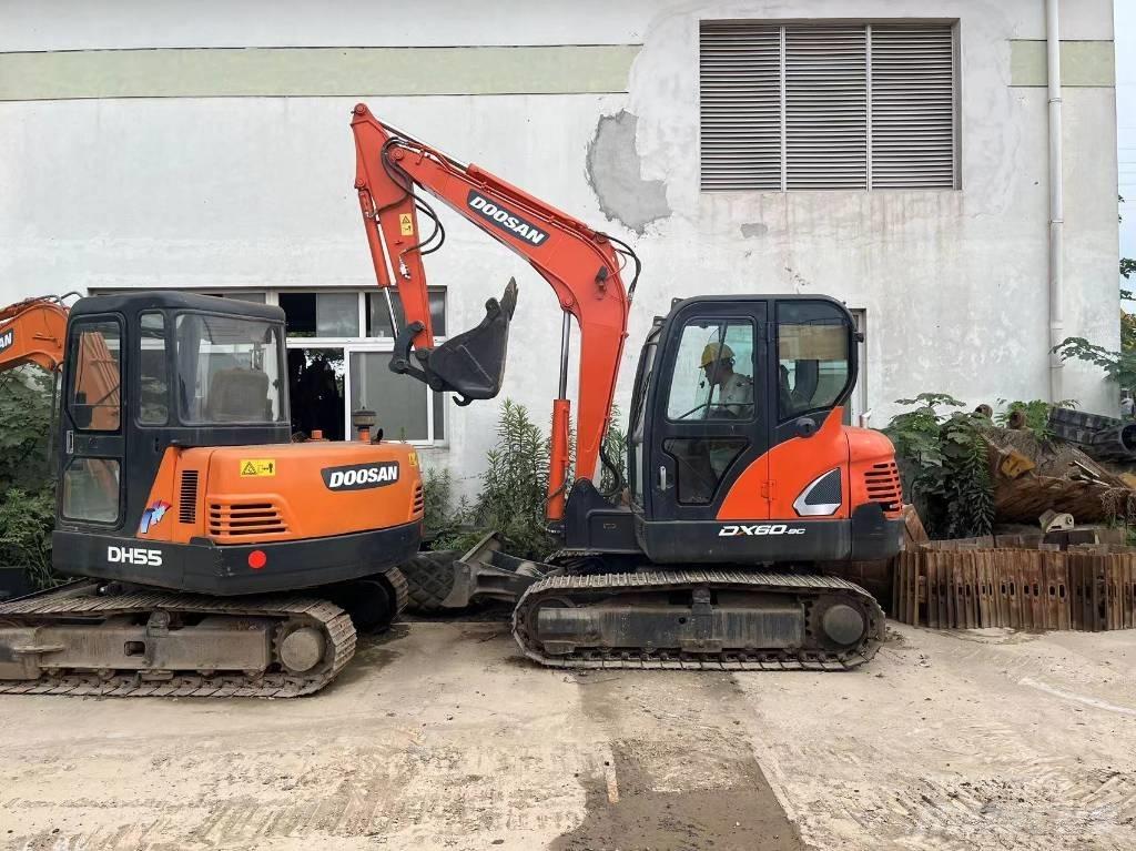 Doosan DX 60 Pelle sur chenilles