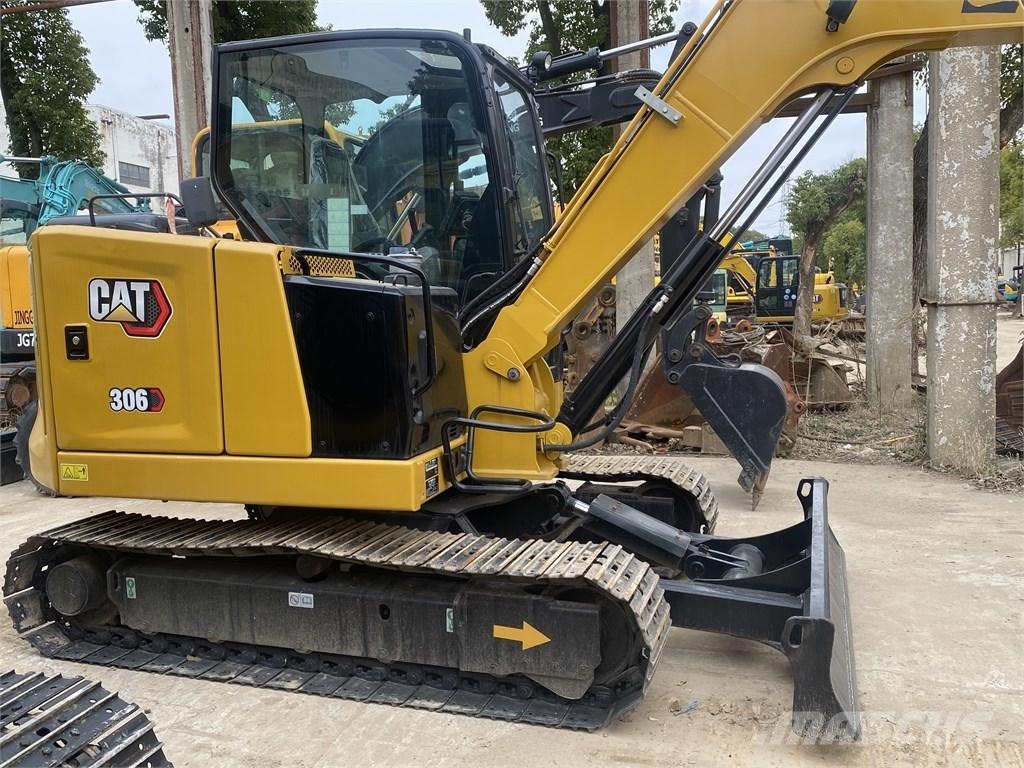 CAT 306 Pelle sur chenilles
