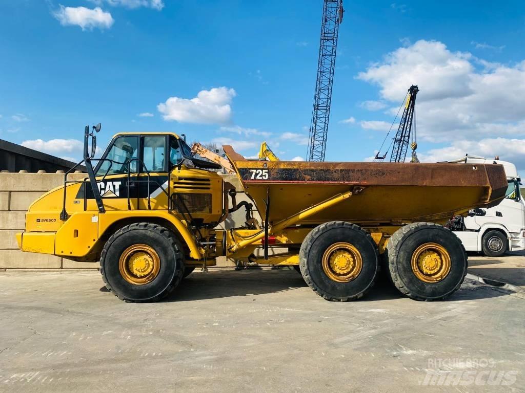 CAT 725 Tombereau articulé