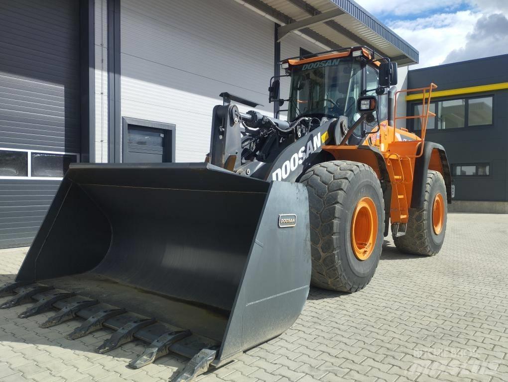 Doosan DL 420-5 Chargeuse sur pneus