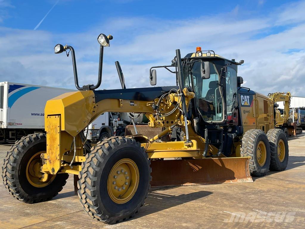 CAT 140M2 Niveleuse