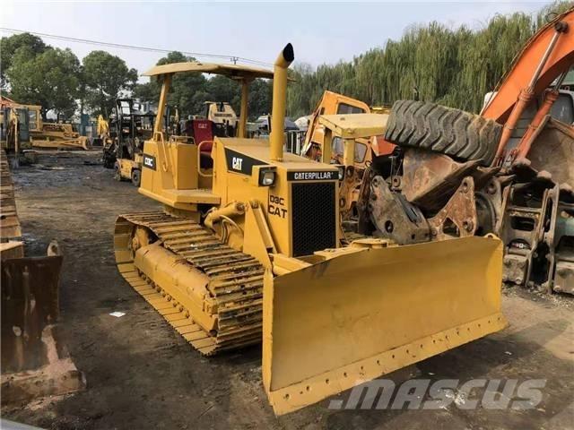 CAT D3C Bouteurs sur chenilles