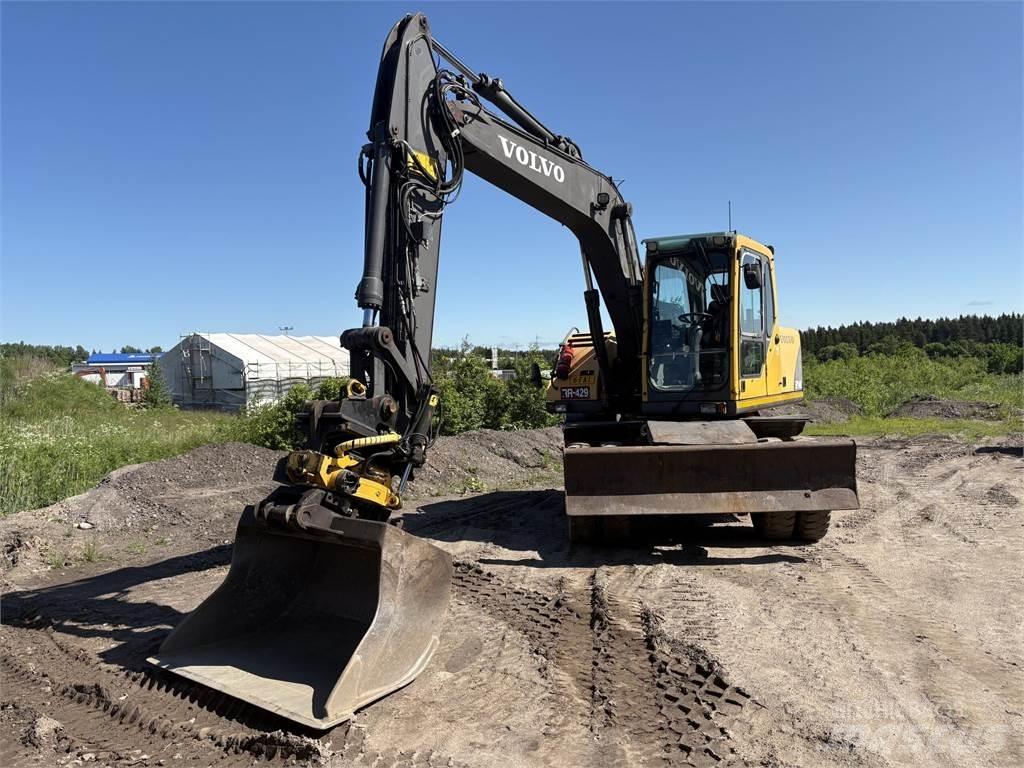 Volvo EW140 B Pelle sur pneus